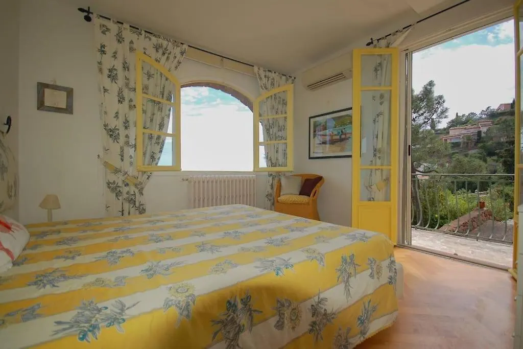House With Panoramic Sea View, Le Trayas Villa Saint-Raphael